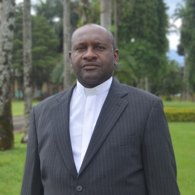 Fr Derek Che